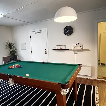 - Billiard Sauna *
