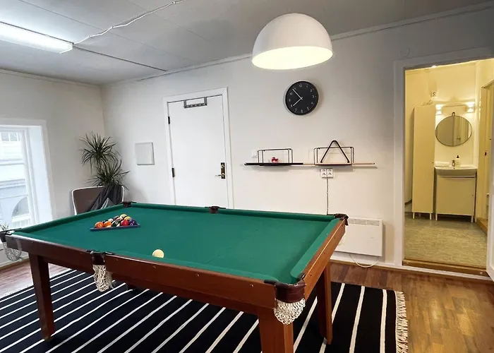 - Billiard Sauna *